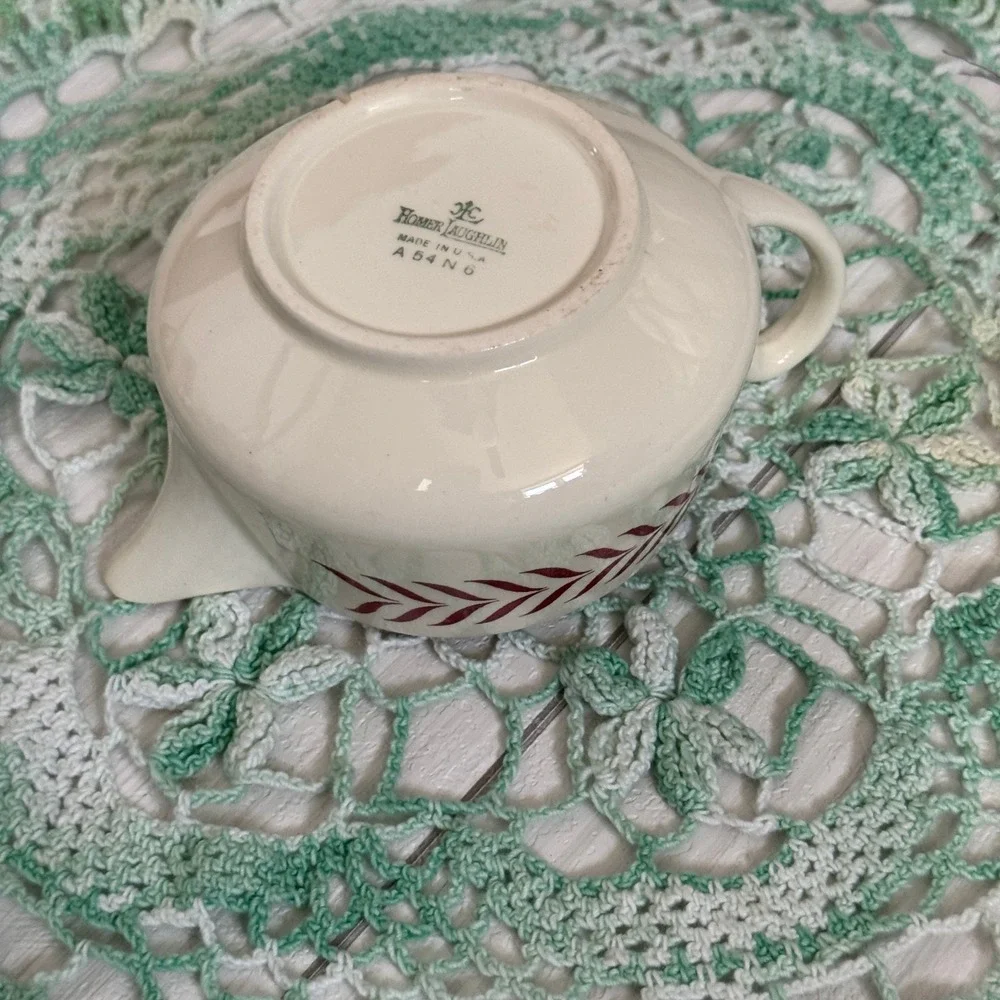 Homer Laughlin Vintage Creamer Red Laurel Leaf Pattern A 54 N 6 USA Ceramic 1954